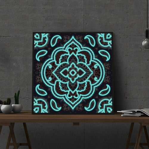 Mandala 9 | Självlysande 30x30cm Diamantmålning | Eget foto diamantmålnings | Diamond painting | Fyndiq | Sverige